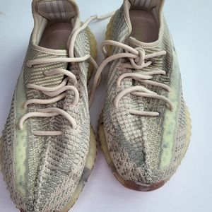 Adidas men's sneakers Yeezy Boost 350  V2 Citrin size 7.5